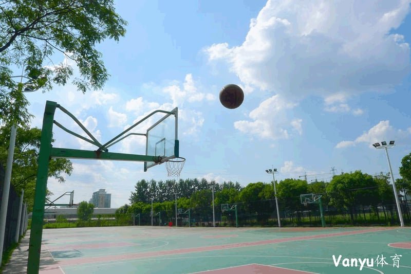 浙大城市学院篮球场